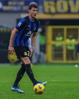 帕瓦尔在安联球场欧冠战绩14胜2平2负，两场失利都是对阵巴黎