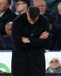 AG真人官方网站-7连败后8连败0进球，范尼在莱斯特自毁前程