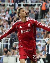 AG真人登录入口-五项赛事全面开花！埃基蒂克处子赛季比肩利物浦传奇达格利什